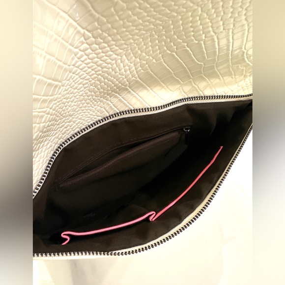 Crystal Woman Clutch in White Leather - Picture 3 of 4